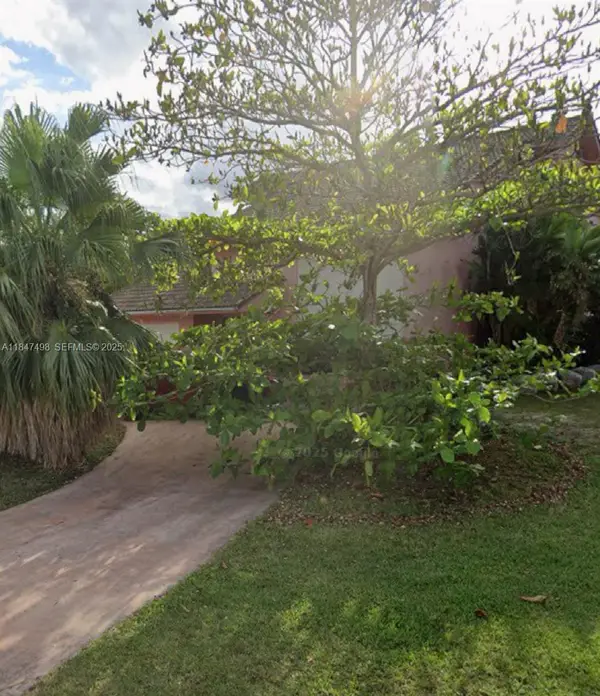 Address Withheld By Seller, Miami, FL 33165