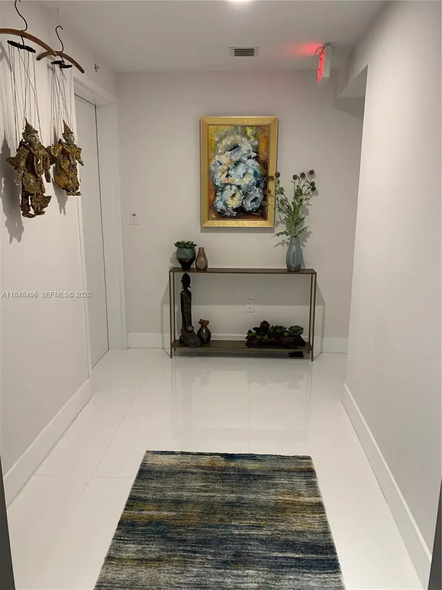 16385 Biscayne Boulevard #1503 +2Parking, North Miami Beach, FL 33160 - #2