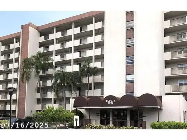 5900 NW 44th Street #701, Lauderhill, FL 33319