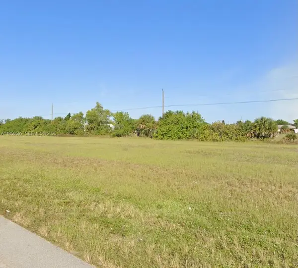 Address Withheld By Seller, Cape Coral, FL 33909