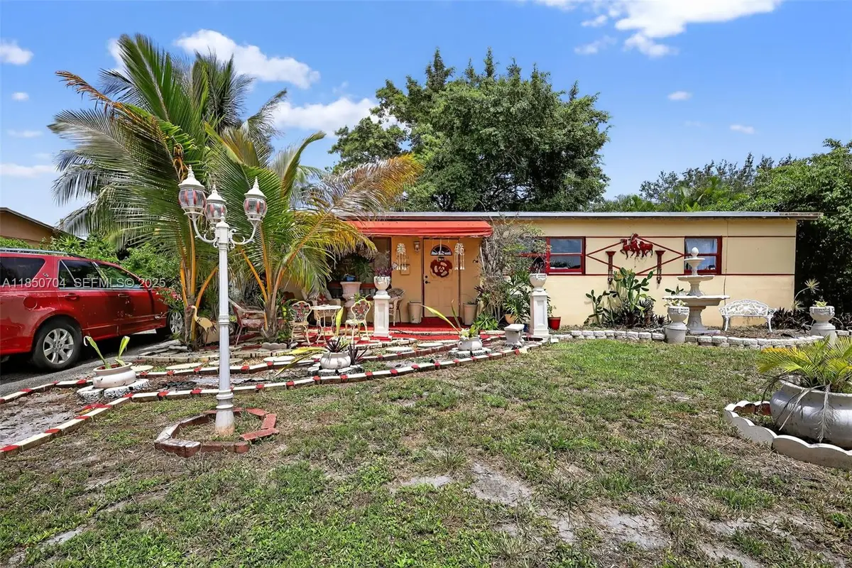 Address Withheld By Seller, Miami, FL 33179 - #1