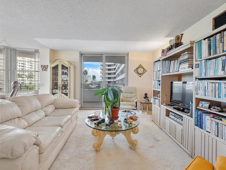 5555 Collins Avenue #4S, Miami Beach, FL 33140 - #3