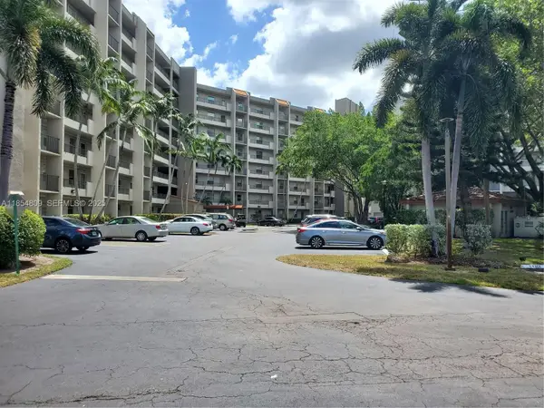 3940 Inverrary Boulevard #402A, Lauderhill, FL 33319