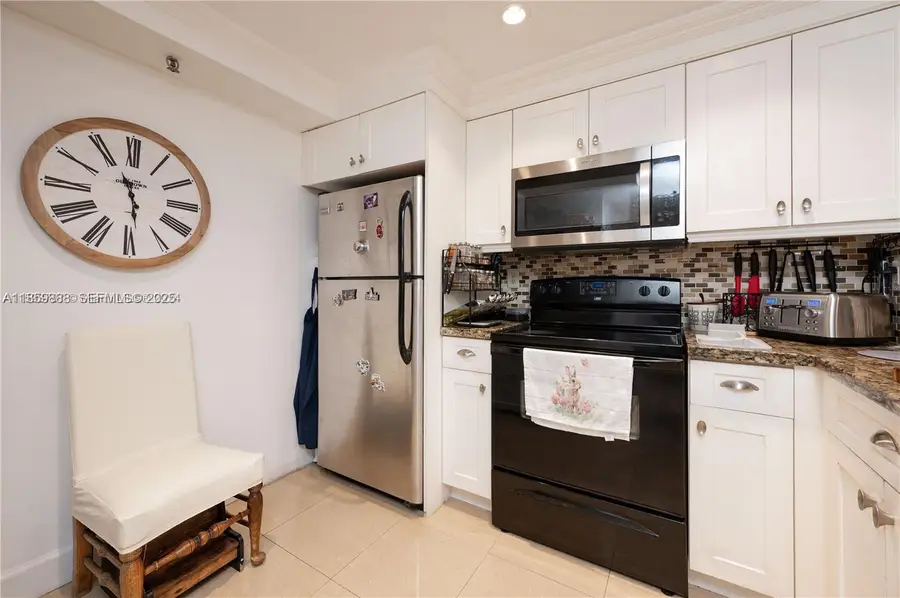 1621 Collins Avenue #302, Miami Beach, FL 33139 - #2