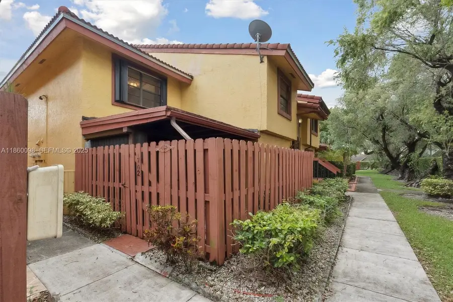 5975 SW 137th Avenue #702, Miami, FL 33183 - #3