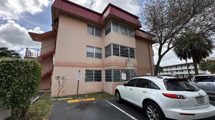19001 NE 14th Avenue #145, Miami, FL 33179 - #3