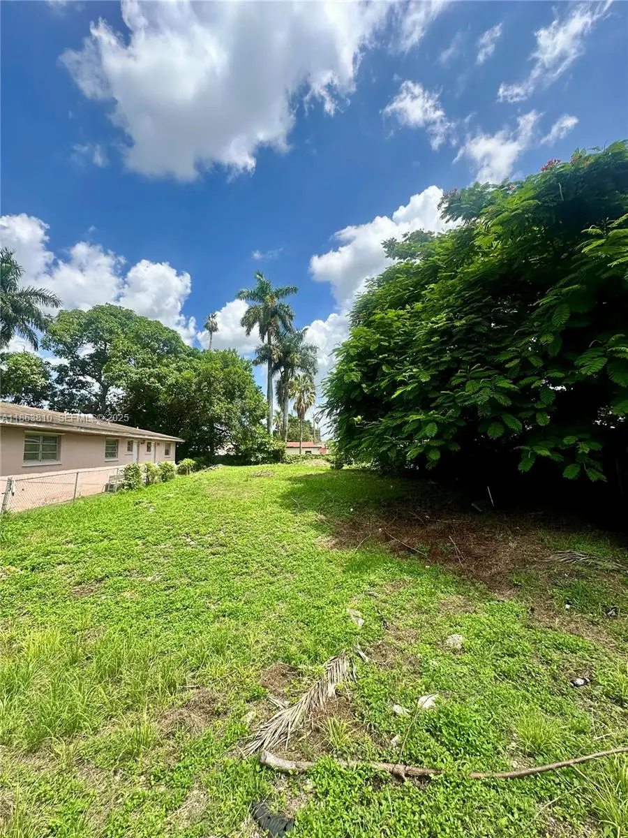 Address Withheld By Seller, Miami, FL 33150 - #1