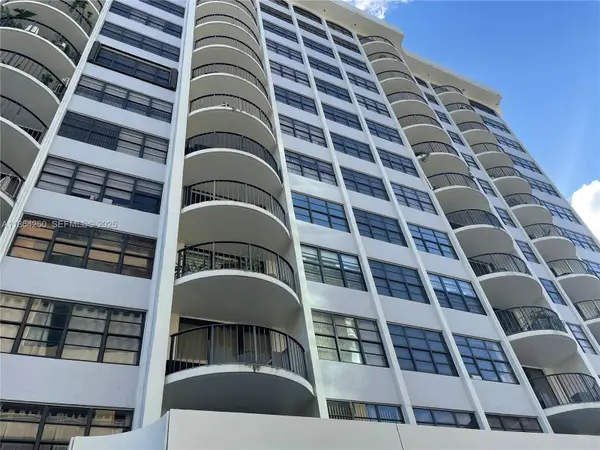 66 Valencia Avenue #PH1C, Coral Gables, FL 33134