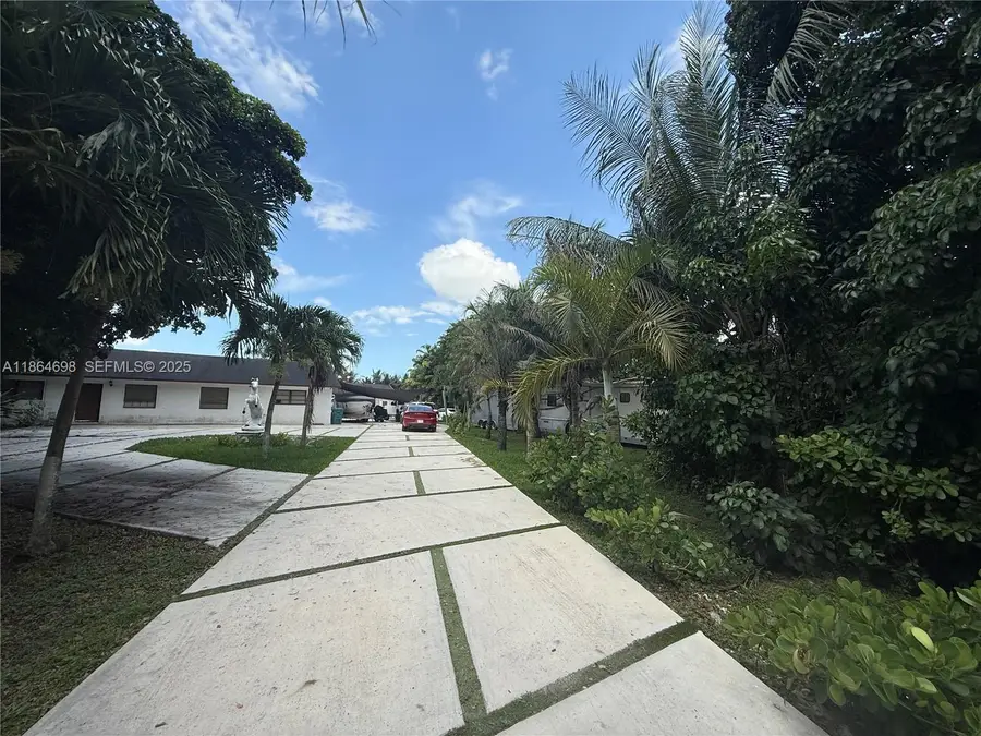 15765 SW 206th Avenue, Miami, FL 33187 - #2