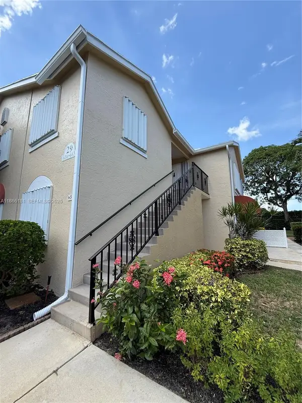 657 Waterside Drive #657, Hypoluxo, FL 33462