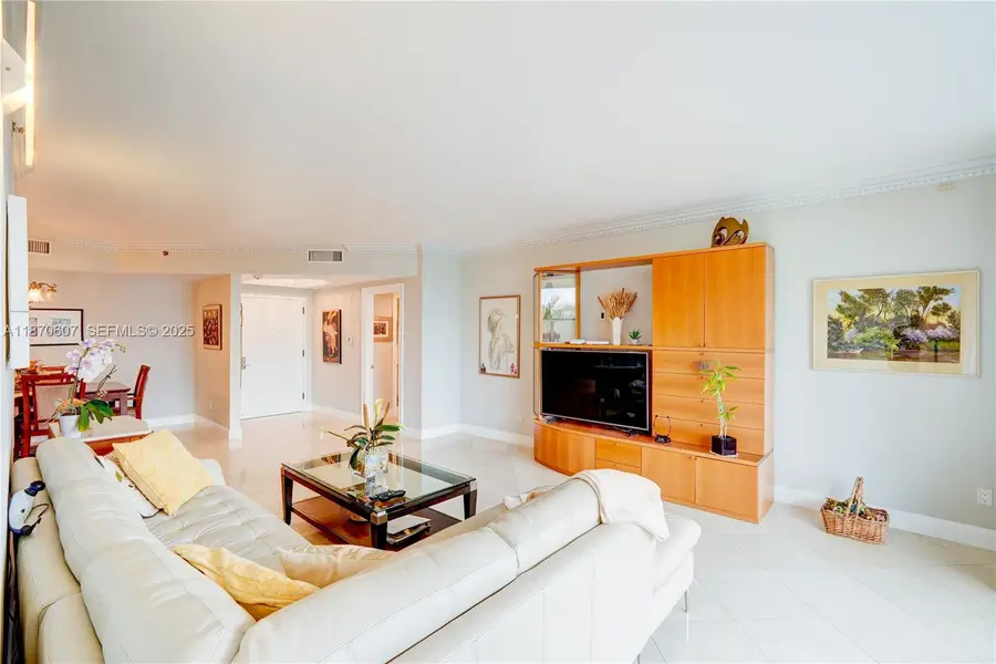 2000 Island Boulevard #408, Aventura, FL 33160 - #3