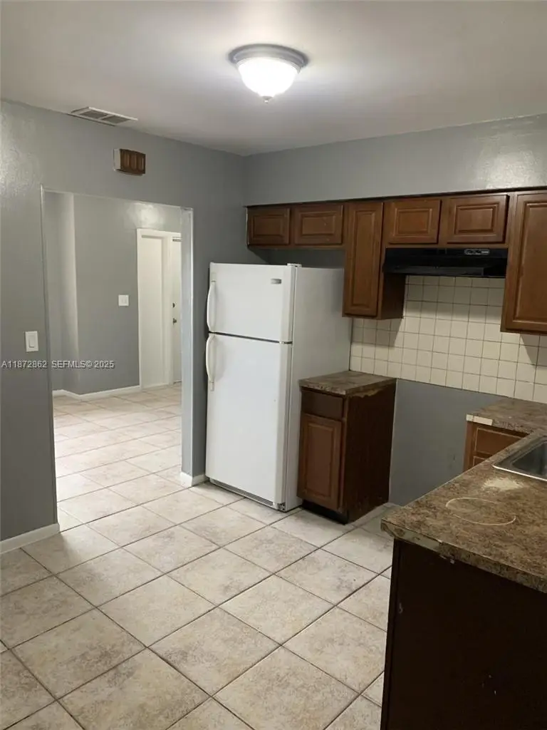 4361 NW 35th Terrace, Lauderdale Lakes, FL 33309 - #2