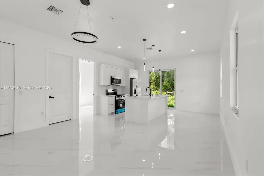 936 Anthony E, Lehigh Acres, FL 33974 - #3