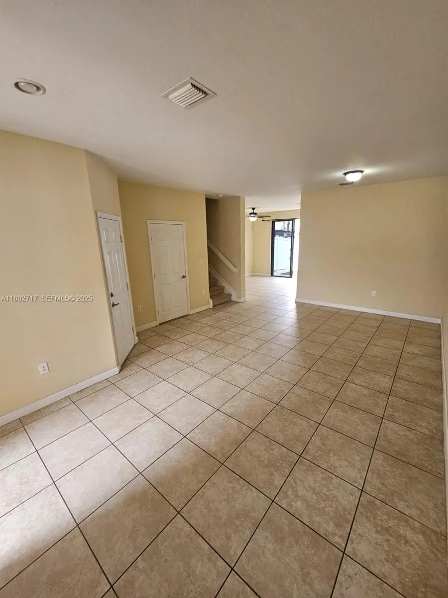 3387 W 90th Street, Hialeah, FL 33018 - #3