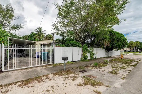 807 NW 109th Street, Miami, FL 33168
