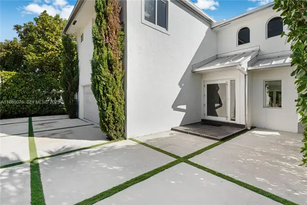 6763 SW 106 Place, Miami, FL 33173