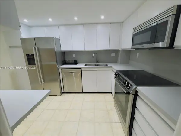 2000 Towerside 309 #309, Miami, FL 33138
