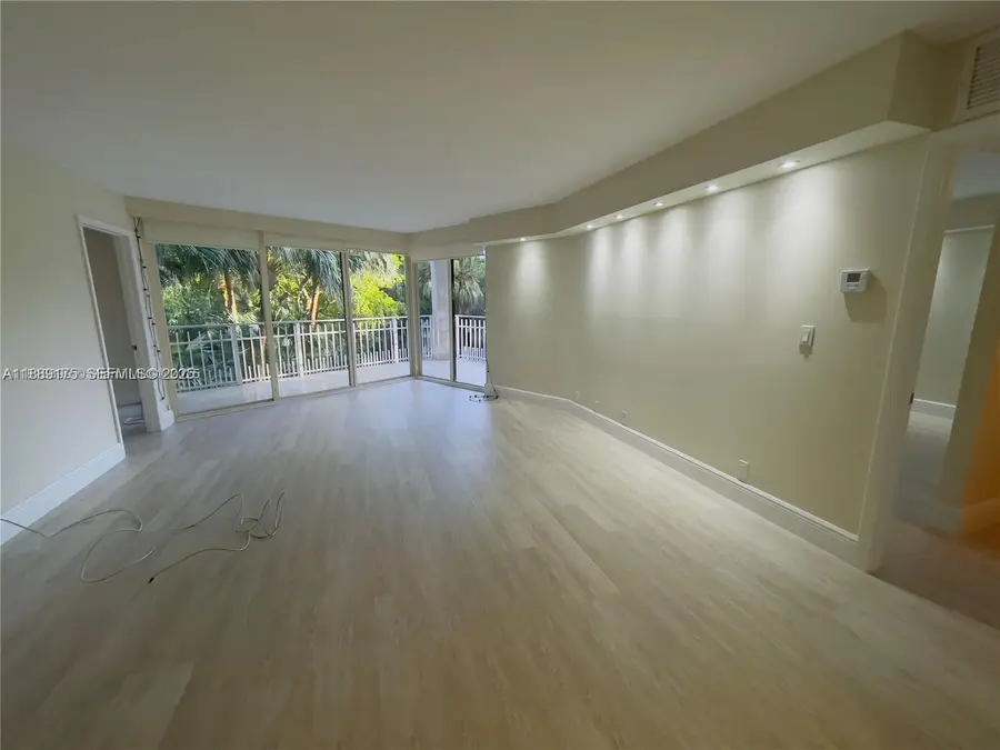 2000 Towerside 309 #309, Miami, FL 33138 - #3