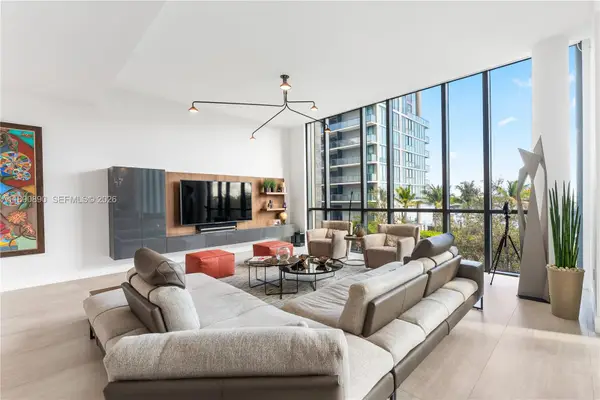 650 NE 32nd Street #BH7, Miami, FL 33137