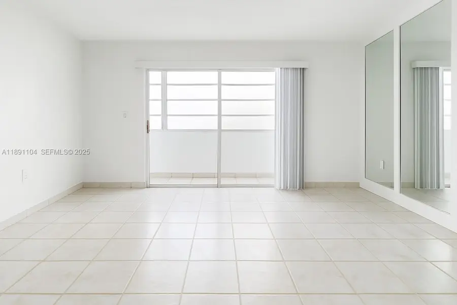 1662 Lincoln Court #402, Miami Beach, FL 33139 - #2