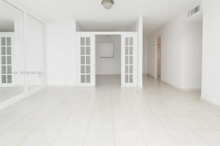 1662 Lincoln Court #402, Miami Beach, FL 33139 - #3