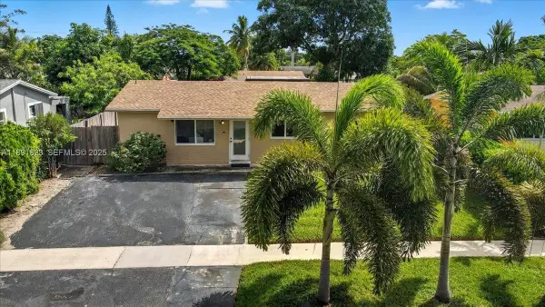 514 SW 72nd Terrace, North Lauderdale, FL 33068