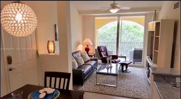 4105 Residence Drive #117, Fort Myers, FL 33901