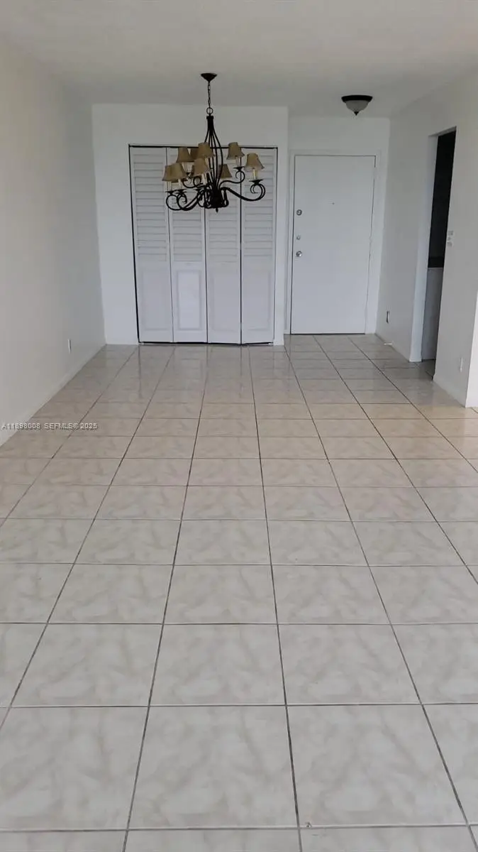 500 Executive Center Drive #4E, West Palm Beach, FL 33401 - #2