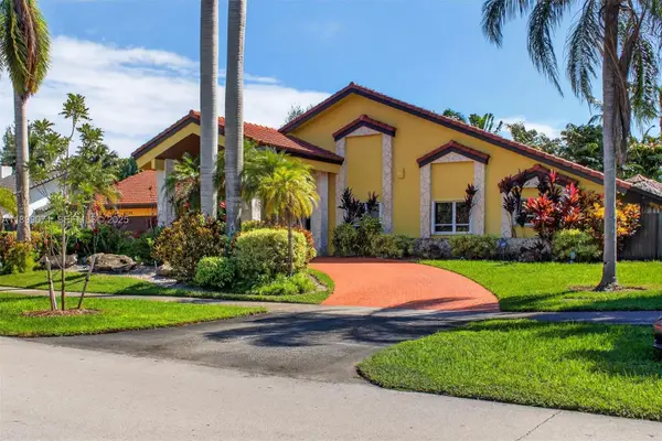 7720 SW 176th Street, Palmetto Bay, FL 33157