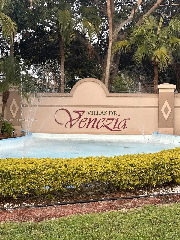 9783 Nob Hill Court #9783, Sunrise, FL 33351