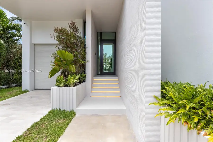 4504 Sheridan Avenue, Miami Beach, FL 33140 - #3