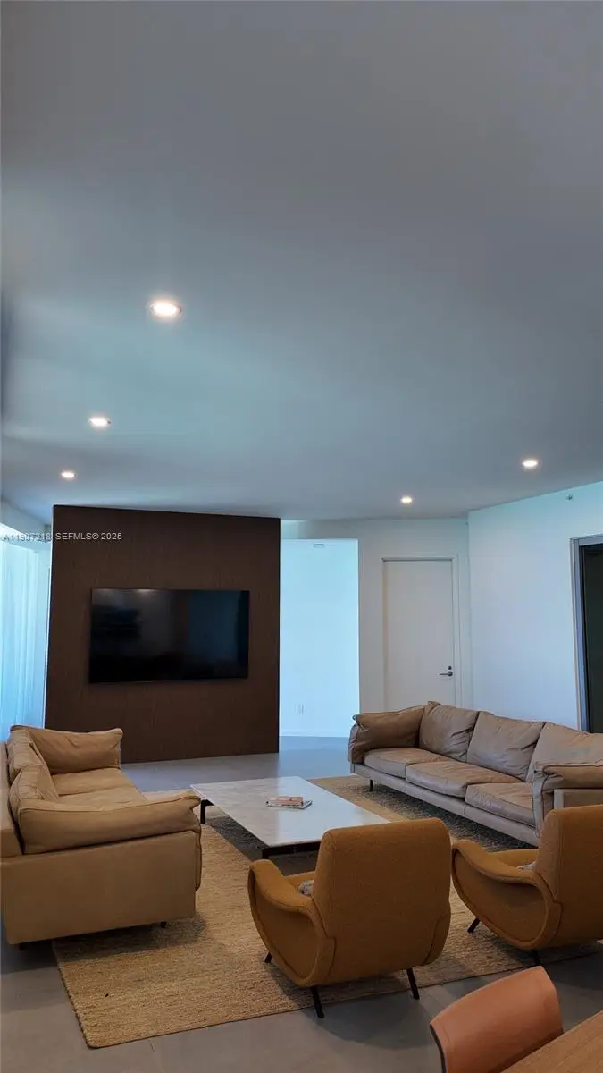 18555 Collins Avenue #905, Sunny Isles Beach, FL 33160 - #3