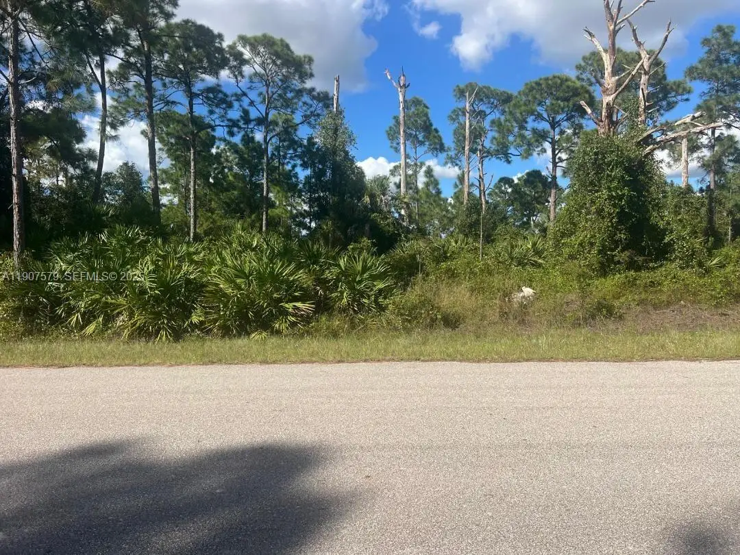 521 Roosevelt Avenue, Lehigh Acres, FL 33936 - #1