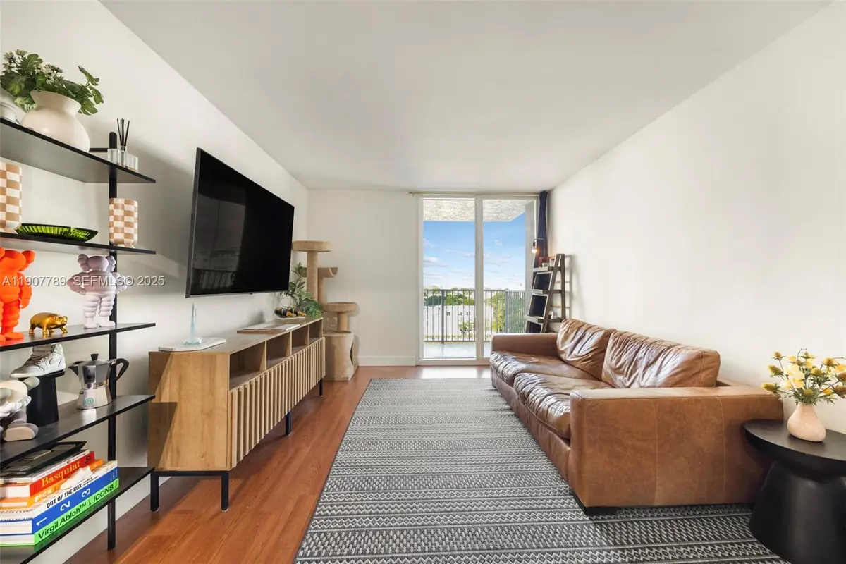 850 N Miami Avenue #W906, Miami, FL 33136 - #1