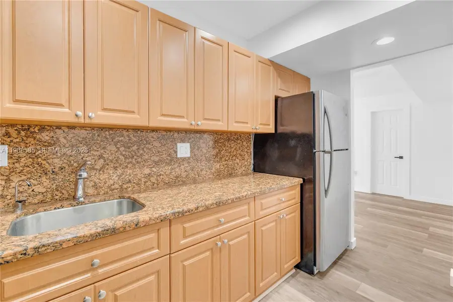 4709 NW 7th Street #2049, Miami, FL 33126 - #3