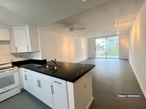 619 NE 14th Avenue #304, Hallandale Beach, FL 33009