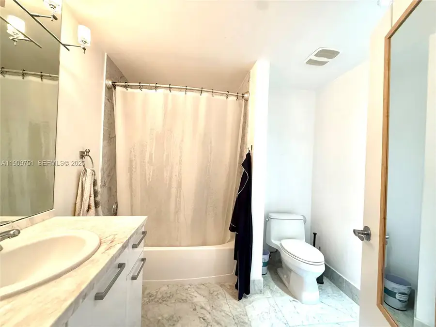 253 NE 2nd Street #219, Miami, FL 33132 - #3