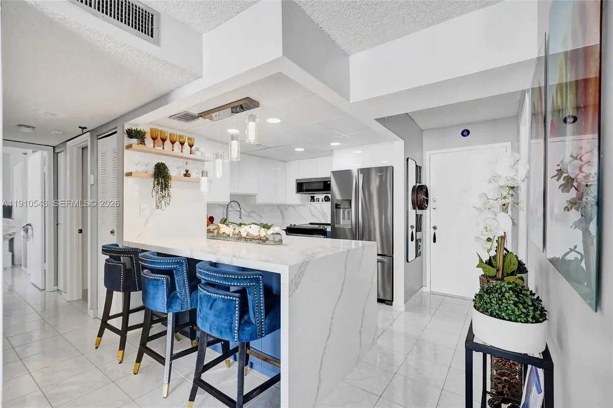 9686 Fontainebleau Boulevard #507, Miami, FL 33172 - #1