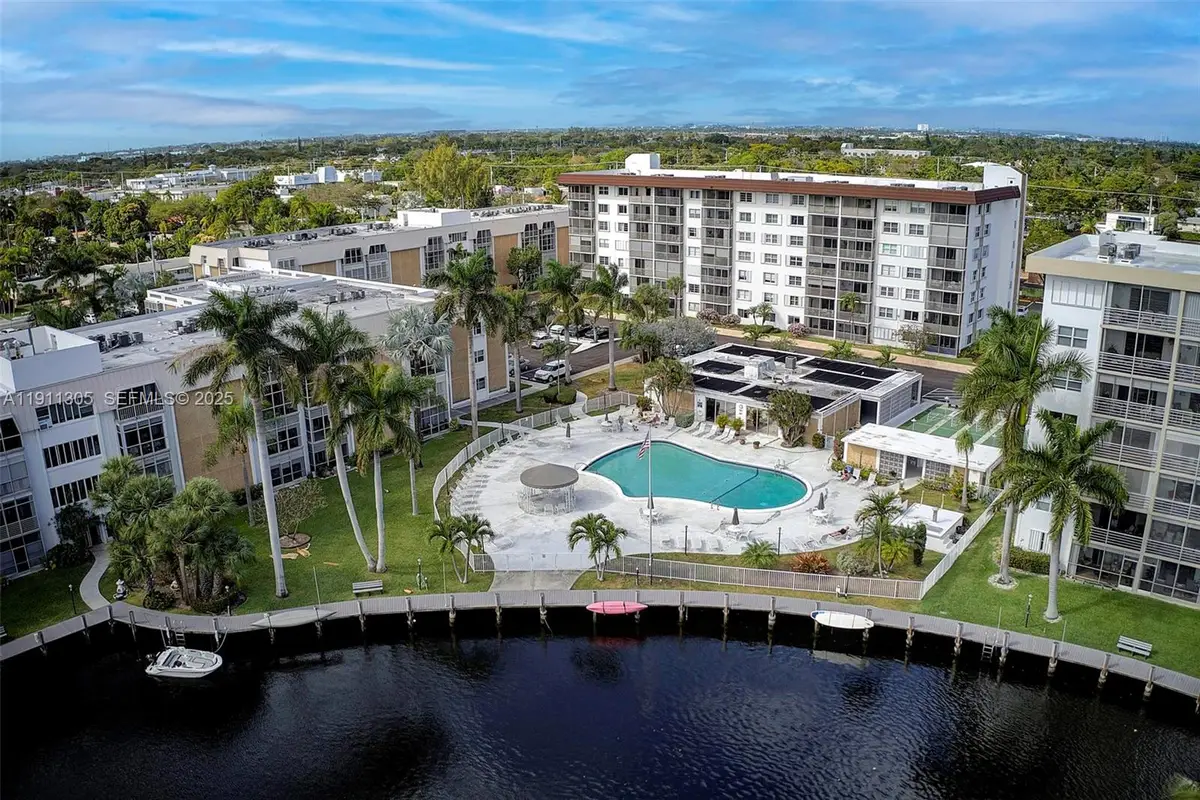 3020 NE 16th Avenue #306, Oakland Park, FL 33334 - #1