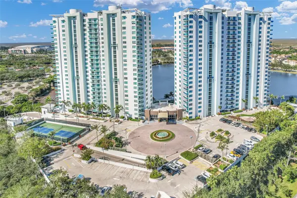 2681 N Flamingo Road #1903S, Sunrise, FL 33323