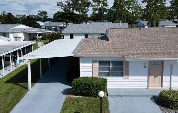 10 Dawn Flower, Lehigh Acres, FL 33936