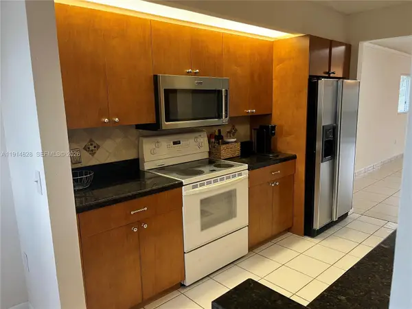 1301 SW 142nd Avenue #301H, Pembroke Pines, FL 33027