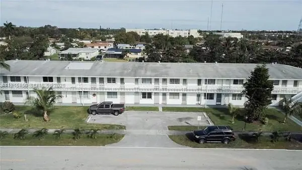 122 NE 204th Street #3, Miami Gardens, FL 33179