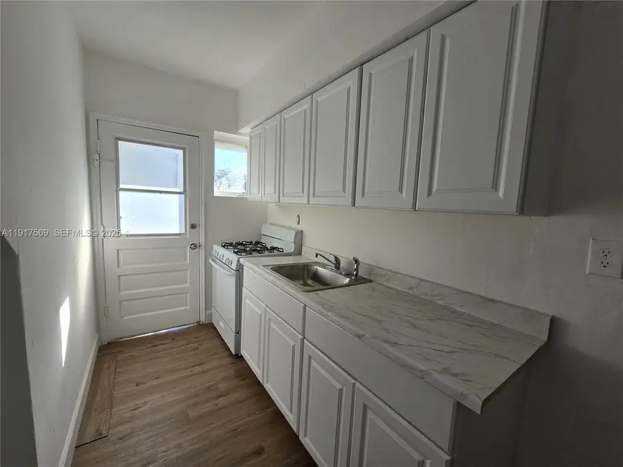 660 84th Street #39, Miami Beach, FL 33141 - #2