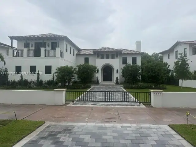 1221 Anastasia Avenue, Coral Gables, FL 33134 - #2