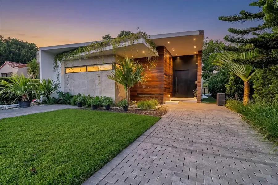 34 SW 26th Road, Miami, FL 33129 - #2