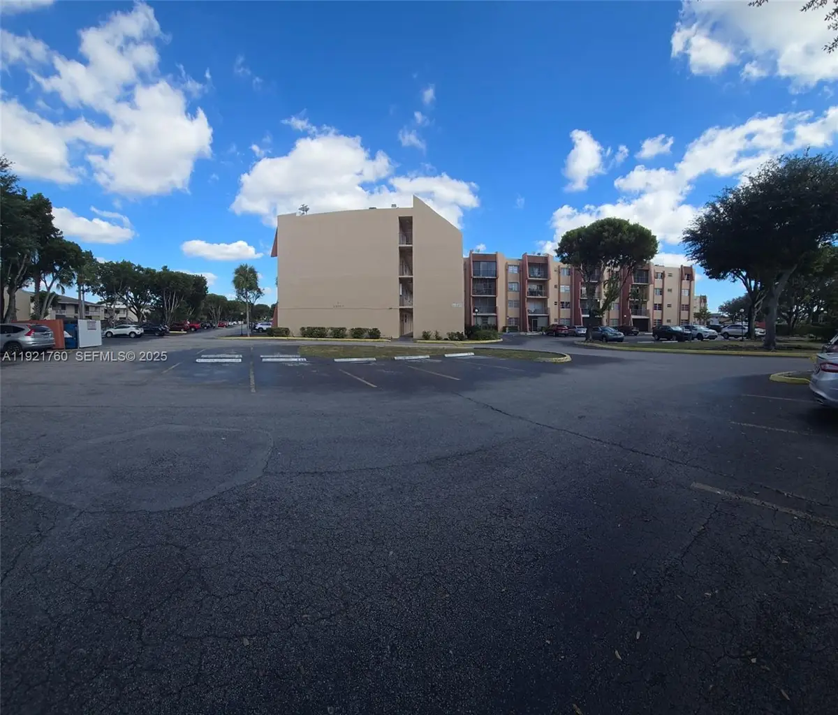 13707 Kendale Lakes Circle #PH11, Miami, FL 33183 - #1
