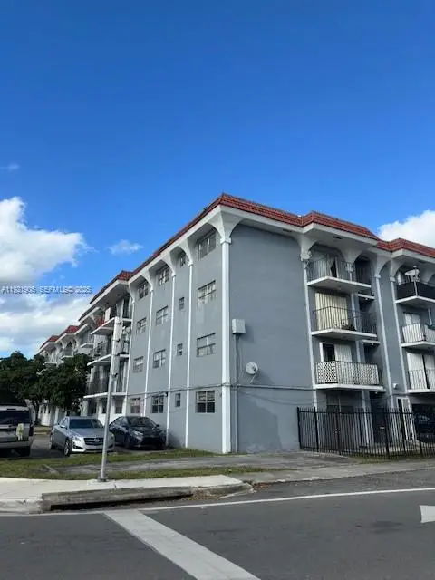 13725 NE 6th Avenue #209, North Miami, FL 33161