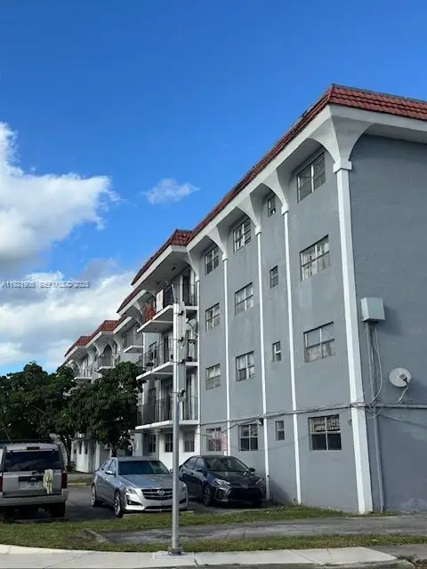 13725 NE 6th Avenue #209, North Miami, FL 33161 - #2