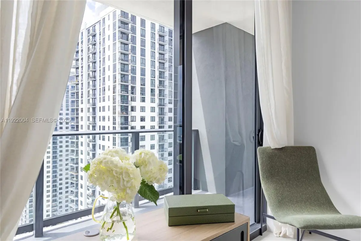 159 NE 6th Street #3002, Miami, FL 33132 - #1